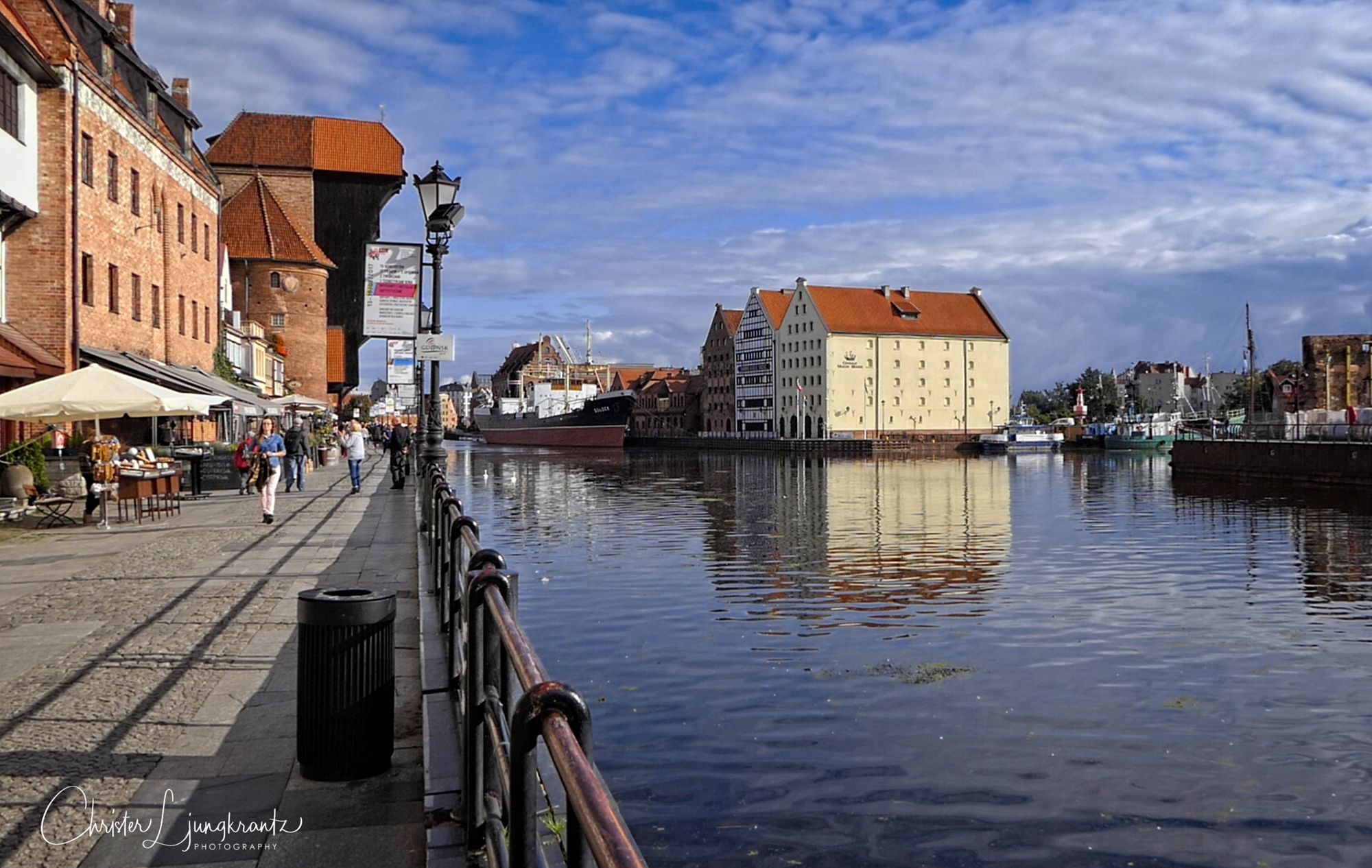 Hamnen Gdansk med Hamnkranen